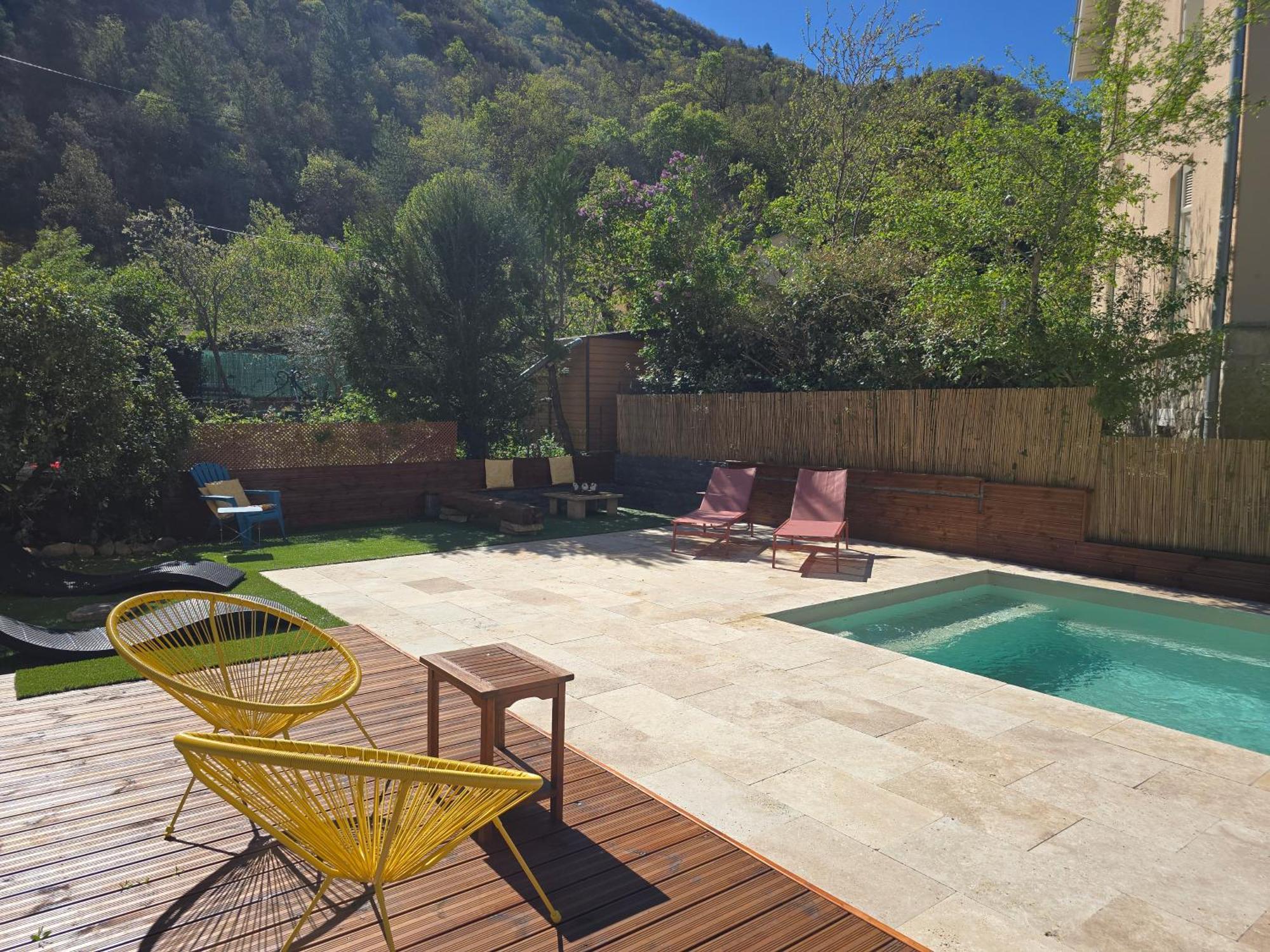 Tres Bel Appartement Avec Piscine Digne-les-Bains Exterior photo